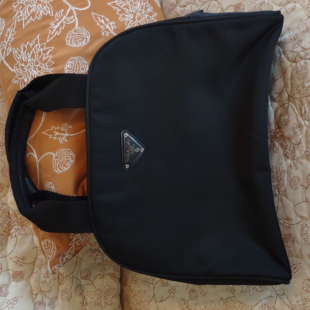 Black nylon bag